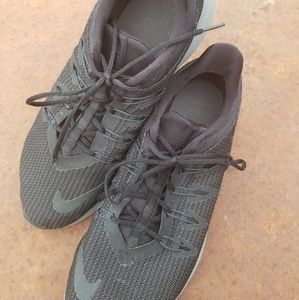 AA7403-002 All Black NIKE Ultimate QUEST Cushionin